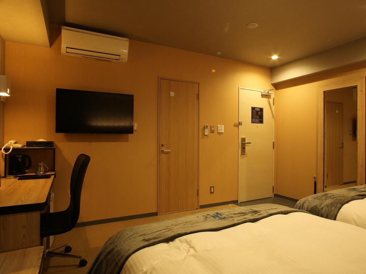 Green Rich Hotel & Capsule Naha - Artificial Hot Spring Futamata Yunohana Esterno foto