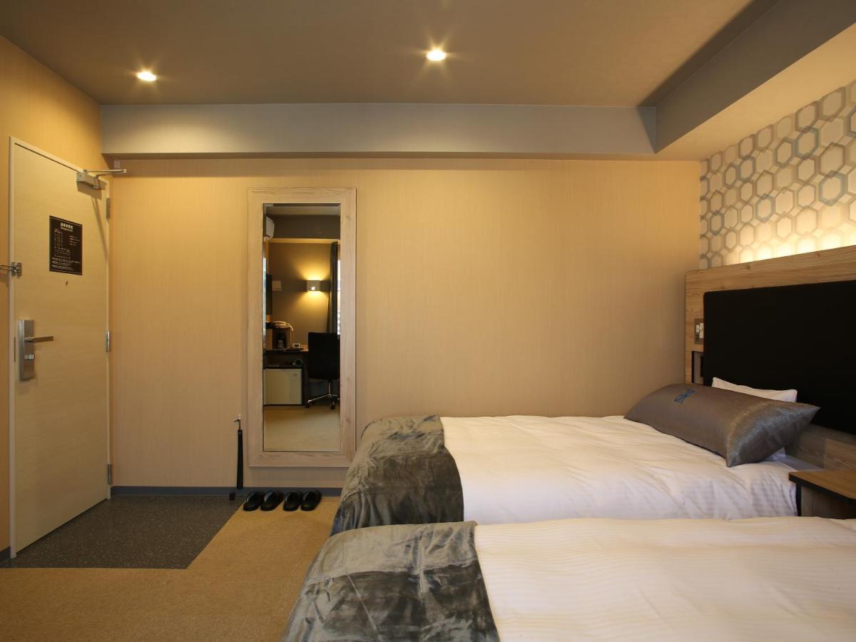 Green Rich Hotel & Capsule Naha - Artificial Hot Spring Futamata Yunohana Esterno foto